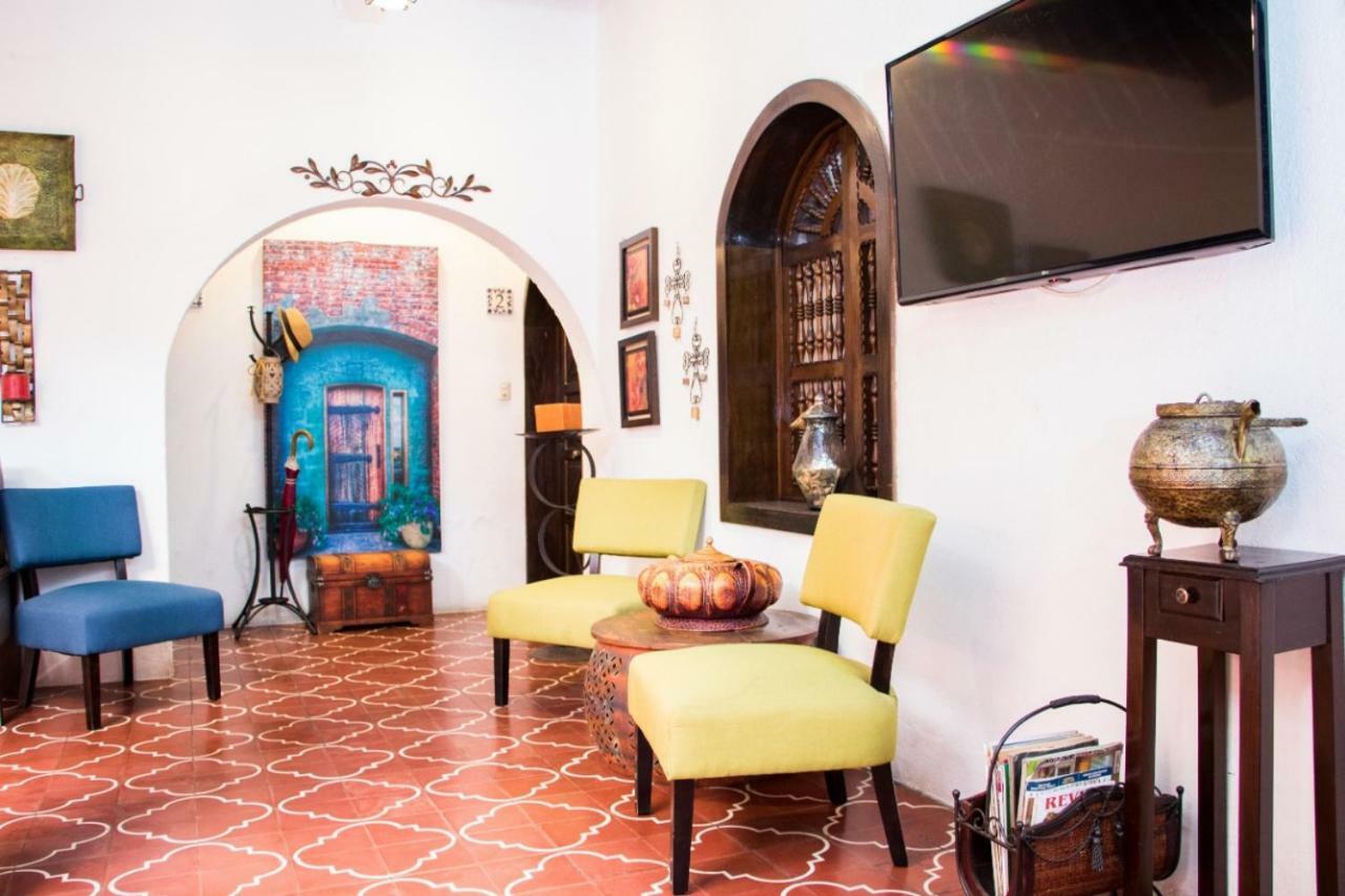 Hotel Posada Del Rosario 危地马拉安地瓜 外观 照片
